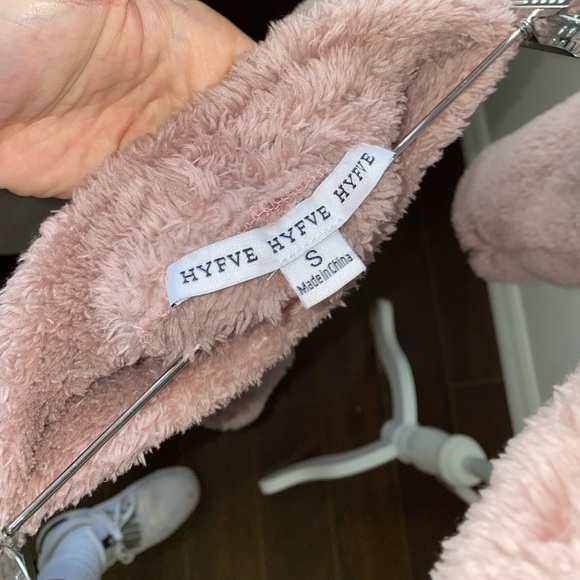 Copper Closet Teddy Pullover and Shorts Set - Picture 10 of 10